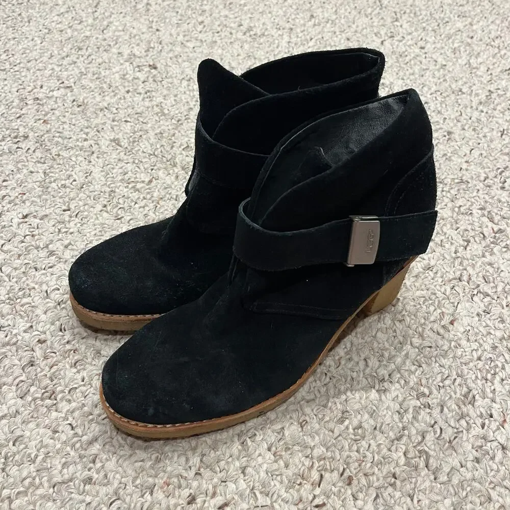 UGG Brienne Leather Ankle Boots Sz 9.5 Black Chunky Heel Casual Comfort